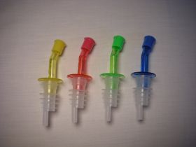 4 piece pourer set